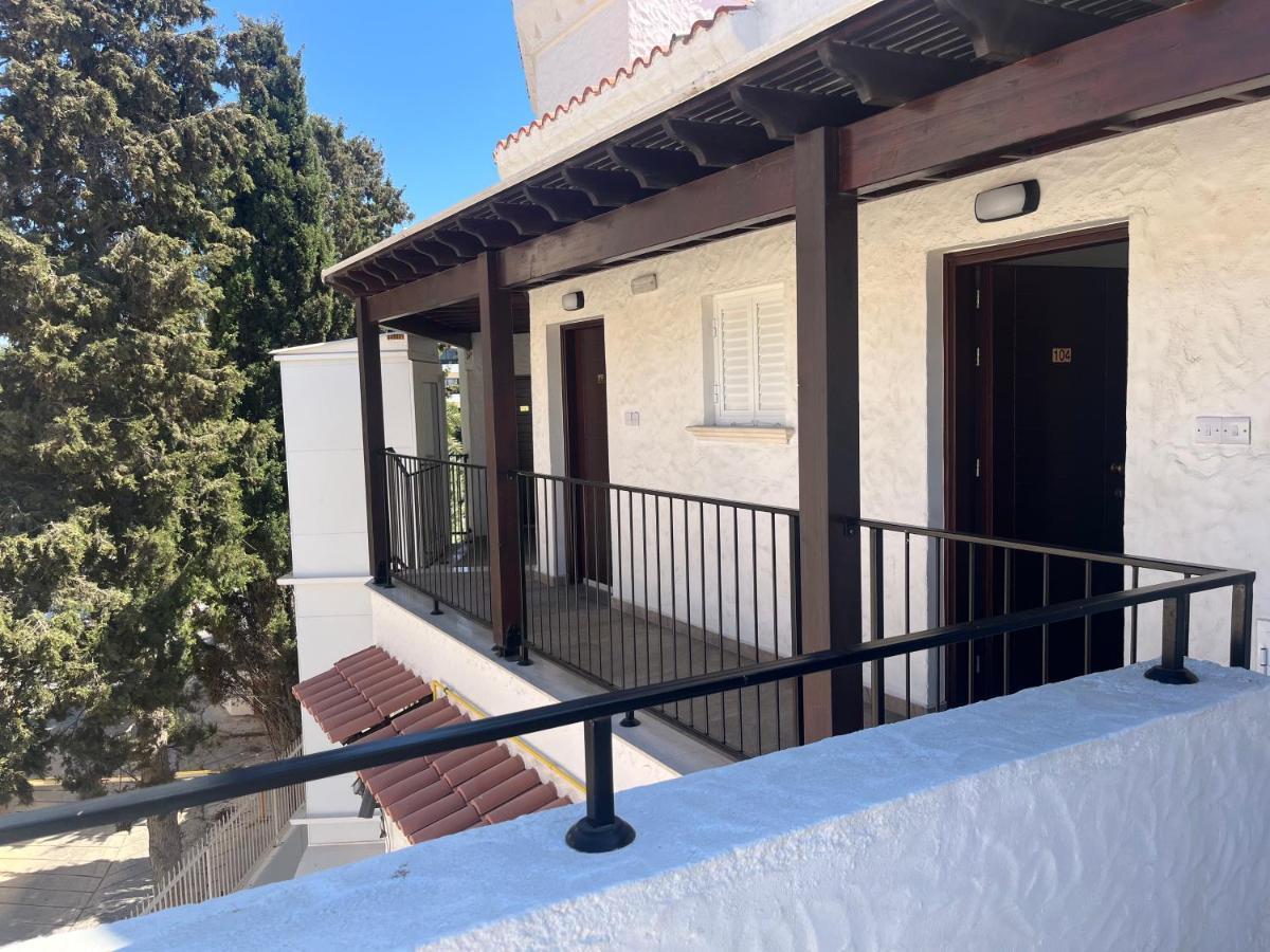 Papho'S Mare Apts Paphos Luaran gambar
